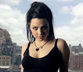 Evanescence ve studiu, točí s producentem Foo Fighters